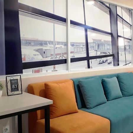 Titanium Express Homtel Hotell Jakarta Exteriör bild