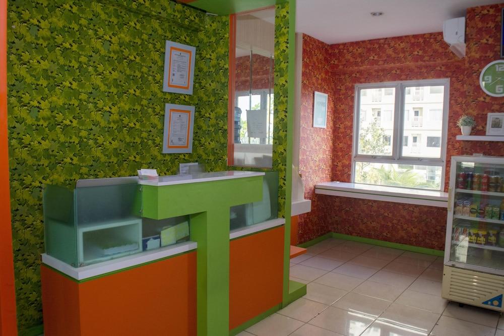 Titanium Express Homtel Hotell Jakarta Exteriör bild