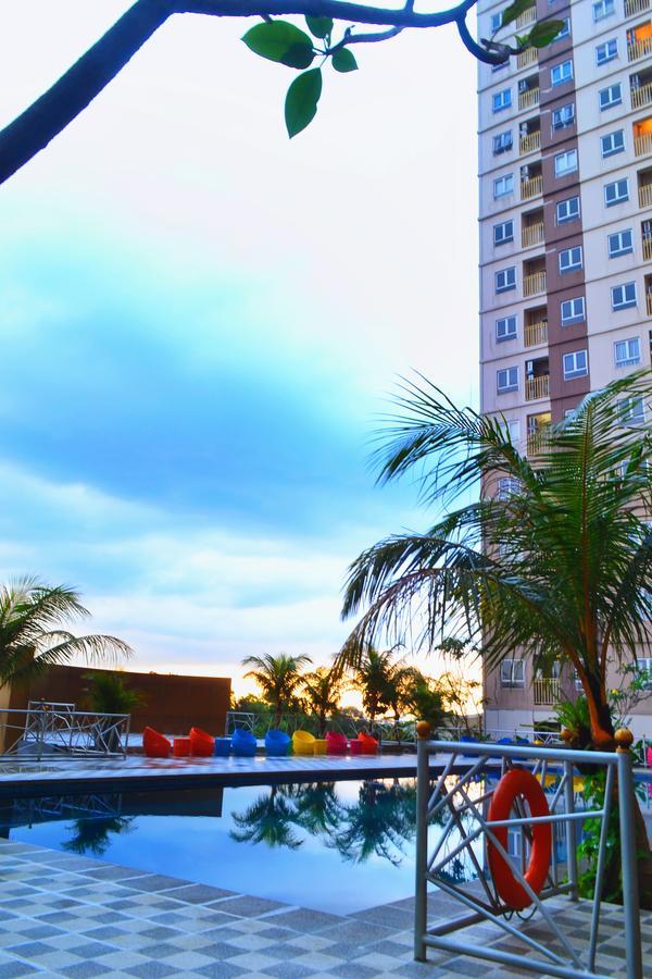 Titanium Express Homtel Hotell Jakarta Exteriör bild