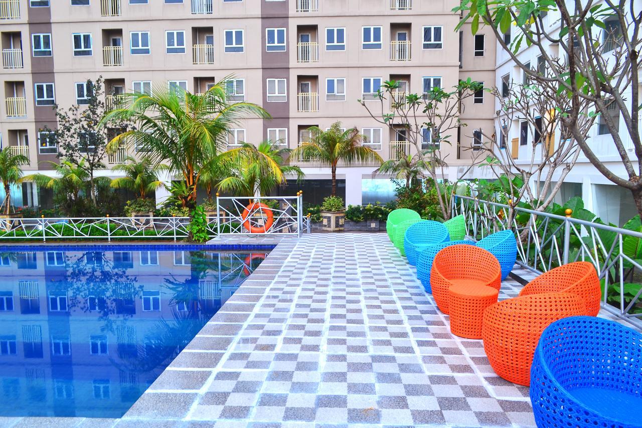 Titanium Express Homtel Hotell Jakarta Exteriör bild