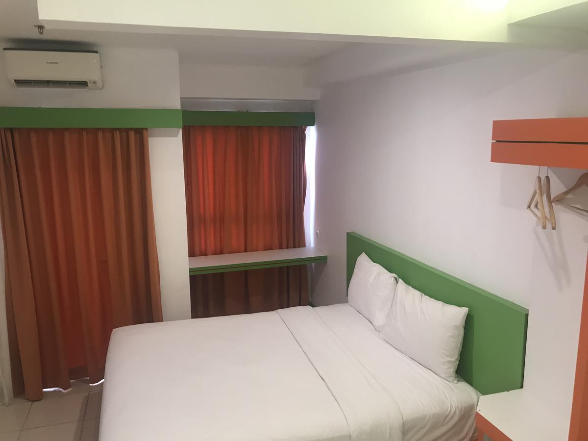 Titanium Express Homtel Hotell Jakarta Exteriör bild