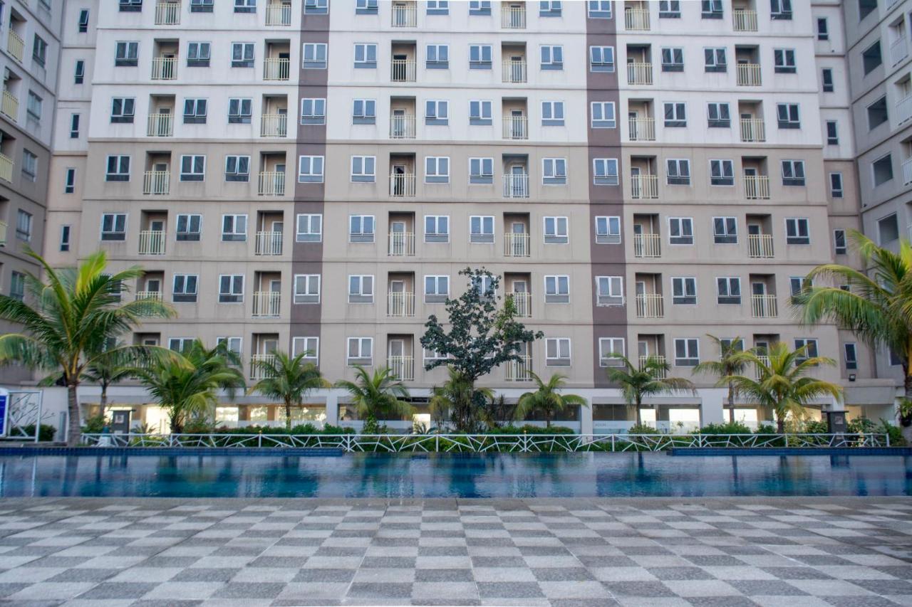 Titanium Express Homtel Hotell Jakarta Exteriör bild